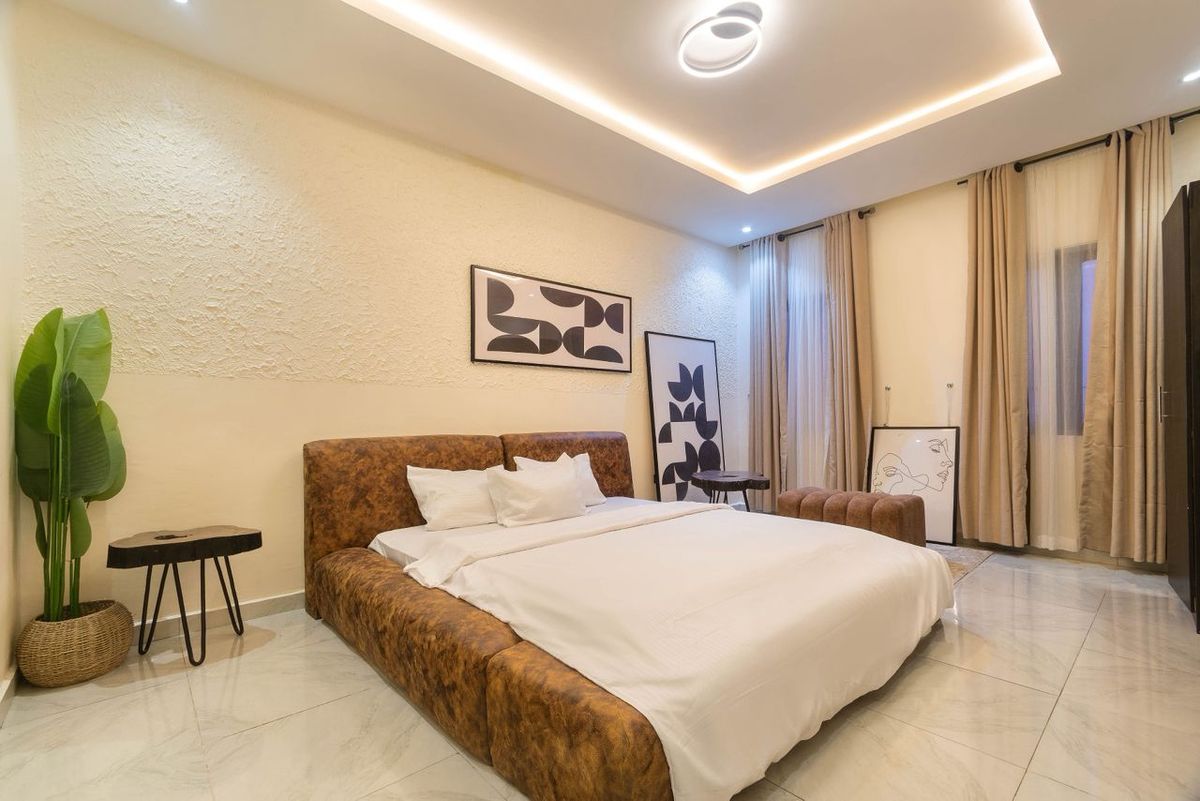 2BR Apt in Lekki Phase 1